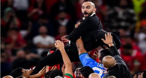 جوائز كاف.. وليد الركراكي أفضل مدرب في إفريقيا 2023